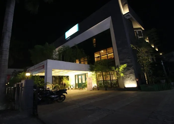 Treebo Grand Legacy Shahenshah Hotel Dehradun