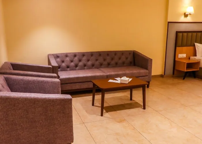 Rudra Shelter Business Hotel