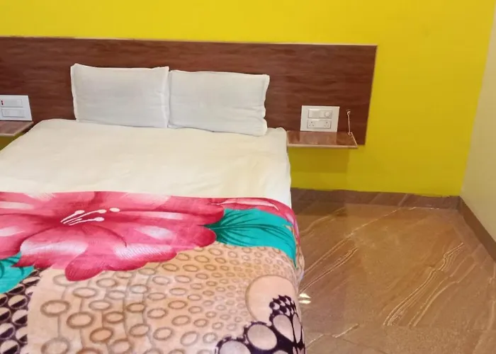 Hotel Nisarg Lodging And Restaurant
