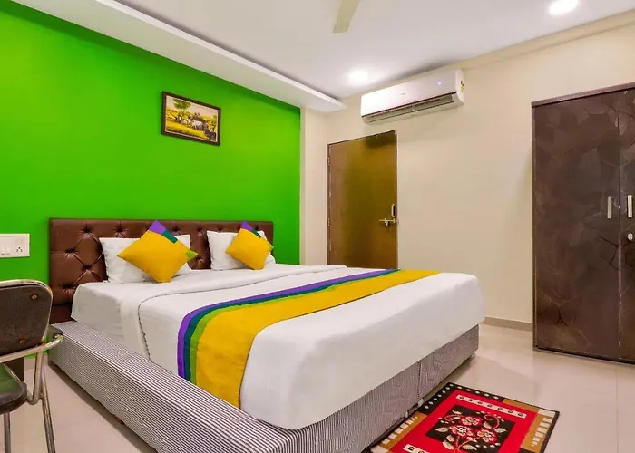 Itsy Hotels Carnival Inn