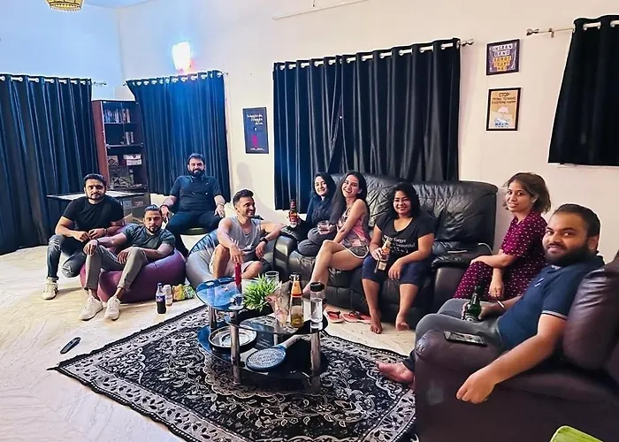Rostel Backpackers Hostel Pune