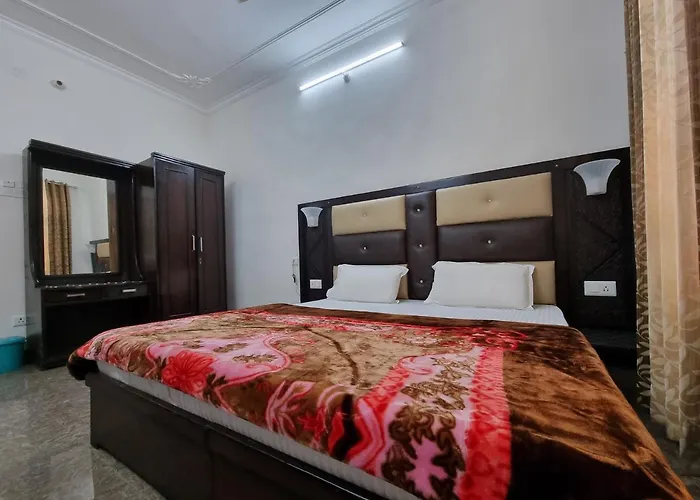 Hotel Vivek Nomadic