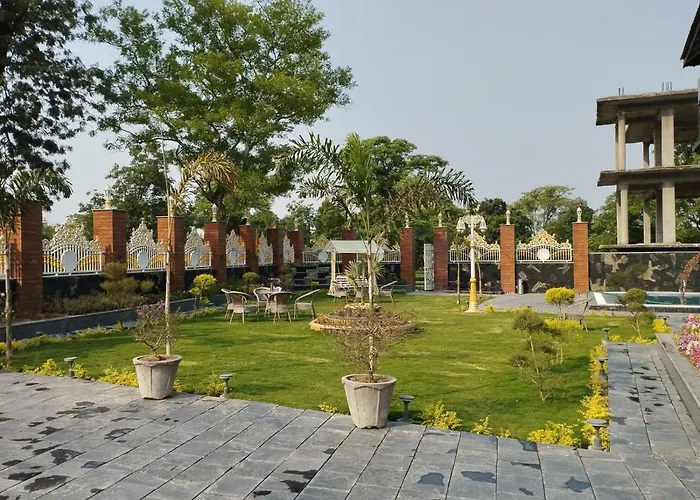 Matoshree Club And Resort