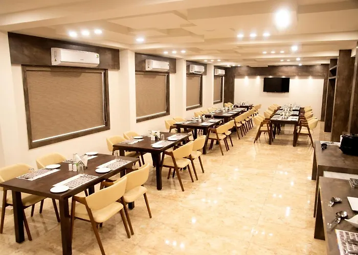 Click Hotel Tulsi Jamnagar 7 Mins From Reliance Industrial Township