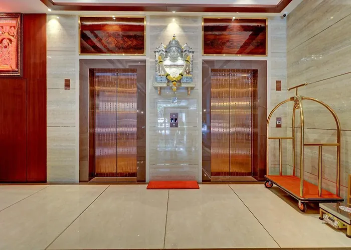 Hotel Gurudev Grand