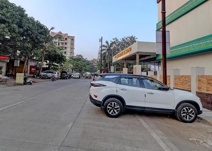 Hotel Gurudev Grand
