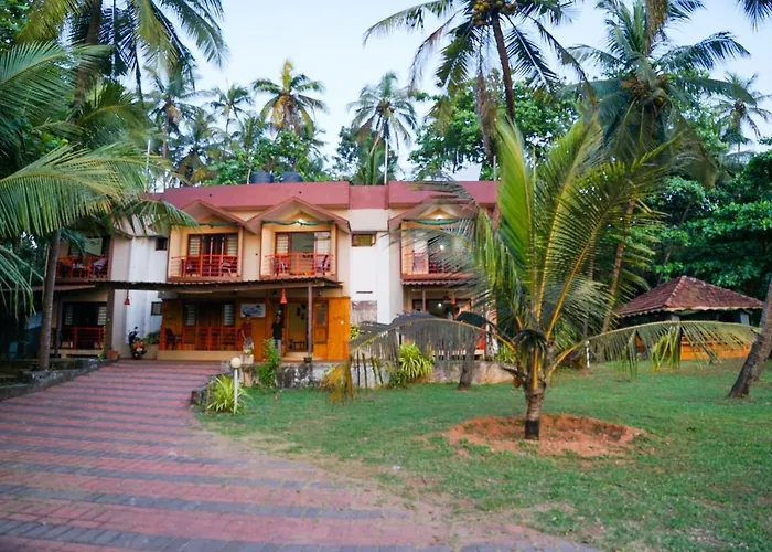Club 7 Beach Resort