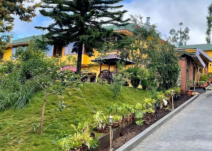 Habba Kadal Kashmiri Heritage Hotel & Hub