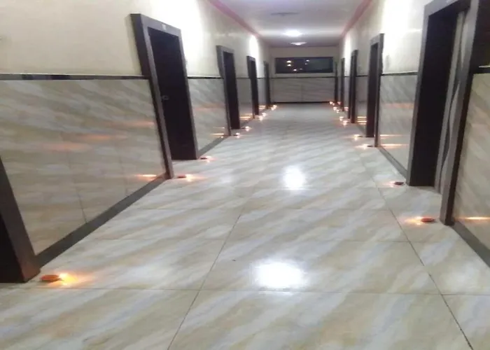 Hotel Satkar Lodging & Boarding By Wb Inn