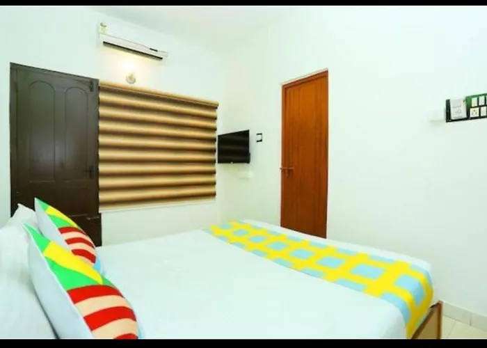 The Solo Apartments Kadavanthra