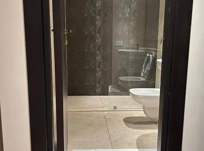 Luxurious And Spacious Private Room In Kharadi, Near Eon It Park