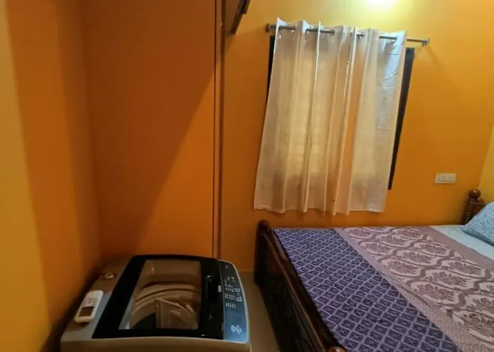 White House Service Apartment