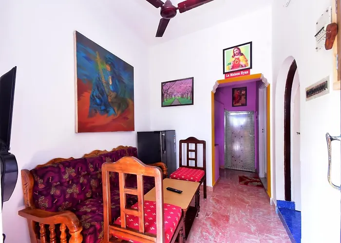 Villa Betty Individual 2 Rooms Property At Beach Front Near French Colony