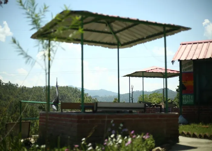 Bisht Hotel And Restaurant