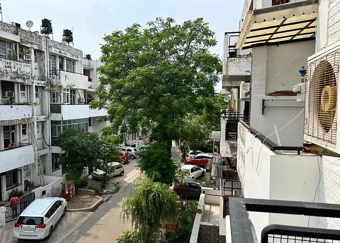 Cozy Nest Independent Apartment - Government Of India Certified B&B