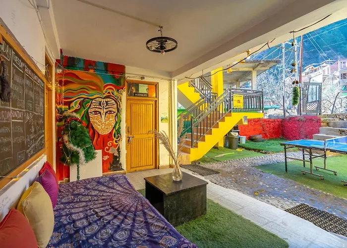 Nomads Hostel