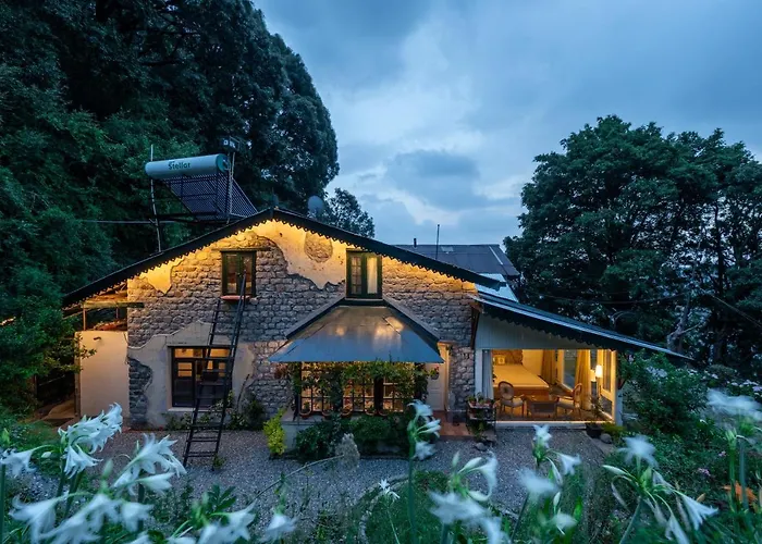 Mystic Abode, An Old Colonial House With A Garden By Roamhome Nainital