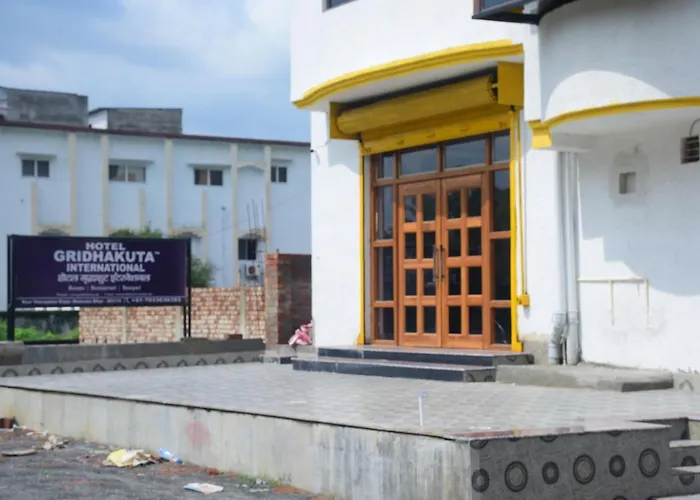 Hotel Gridhakuta International
