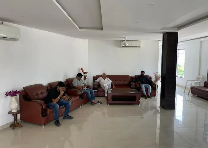 Shyama Hotel
