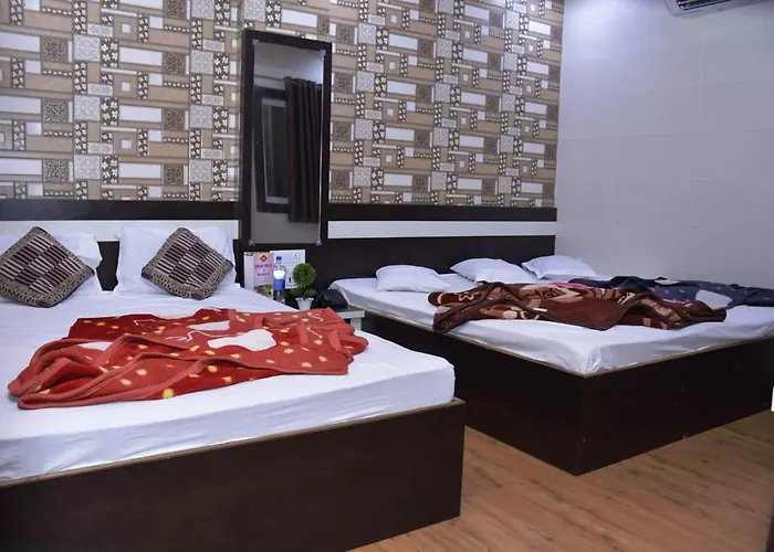Hotel Qadri 4 Min Distance From Dargah