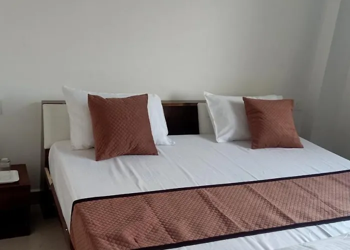 Brajdham Hotel Barsana