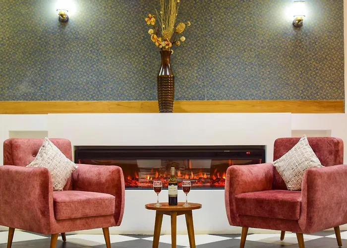 Hotel Jb Residency !! Luxurious & Royal Balcony Rooms !! Large Rooms