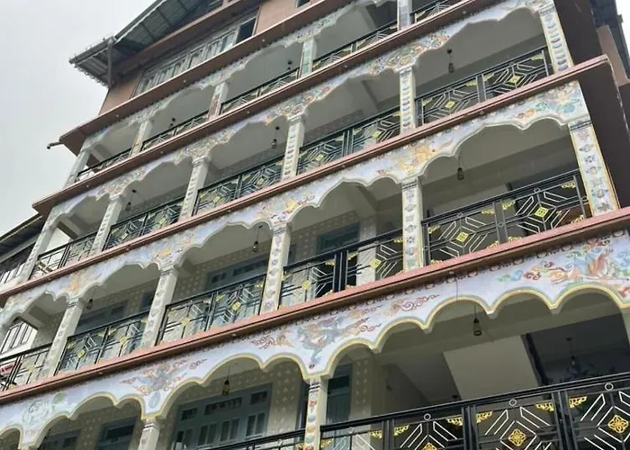Mount Khang Hotel