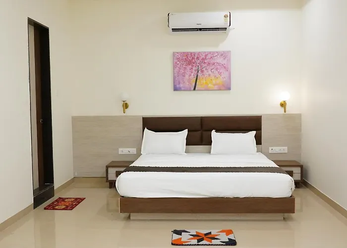 Mangalamurthy Hotels