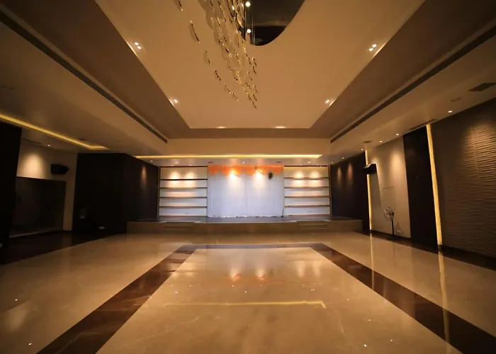 Hotel Midland, Nanded