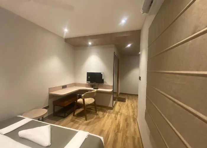 Firangipani Suites - A Corporate Boutique Hotel