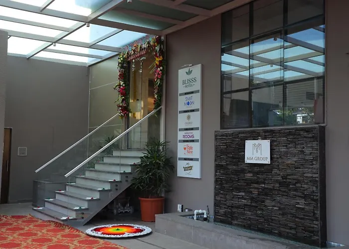 Blisss Hotel Kolhapur