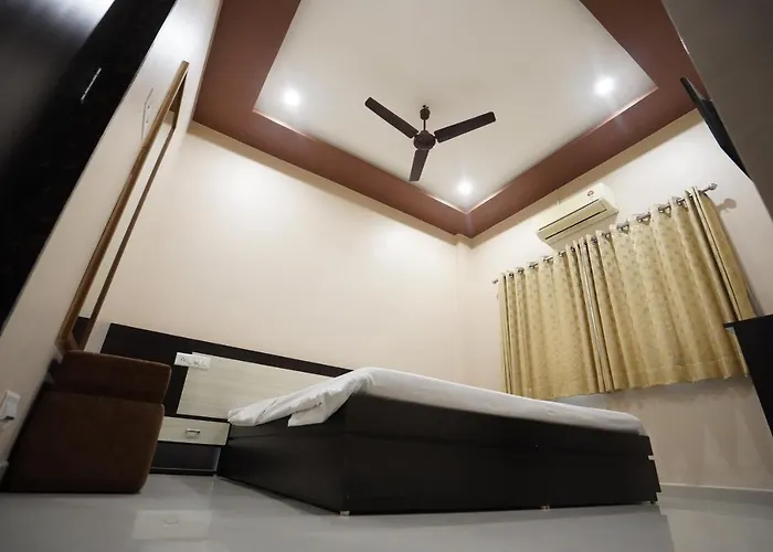 Hotel Ravi Residency