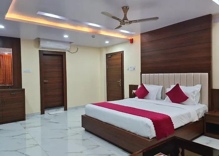 Hotel Sabhekar