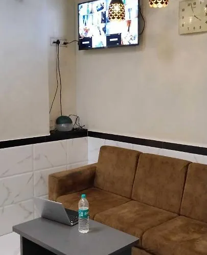 Hotel O Hansh Residency