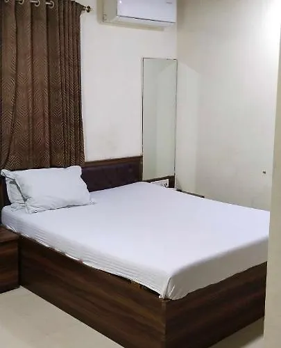 Hotel O Hansh Residency