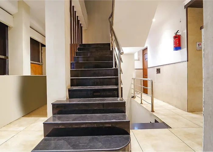 Fabhotel Karpagam - 900M From Nehru Stadium