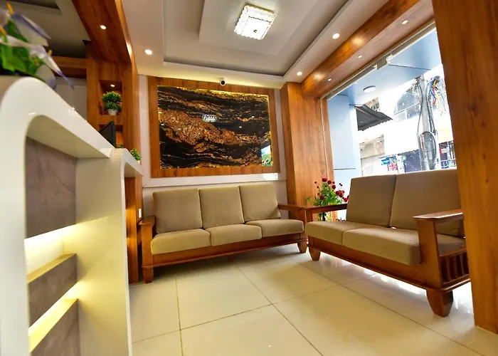 Hotel Surya Lodge