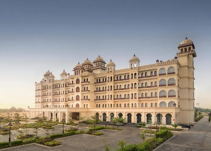 Uday Palace Navsari, A Member Of Radisson Individuals