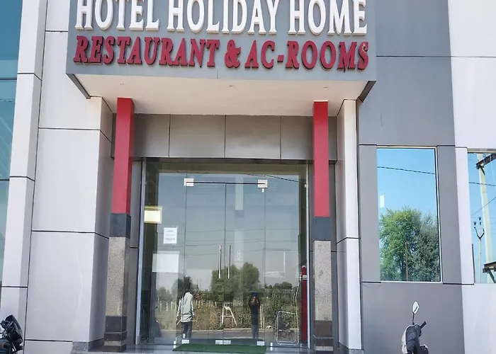 Hotel Holiday Home, Dausa