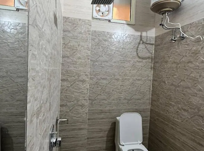 Hotel Shanti Residency