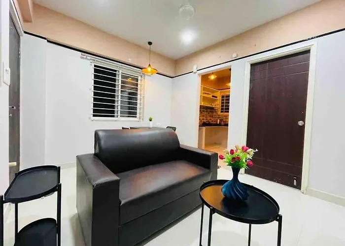 Apricot: 1Bhk Humble Abode In Botanical Gardens