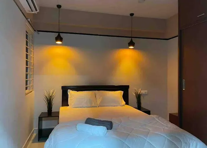 Apricot: 1Bhk Humble Abode In Botanical Gardens
