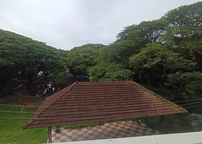 De Banyan Fort Homestay