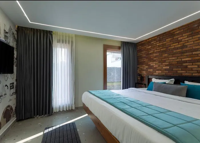 Hotel Maneck Manor