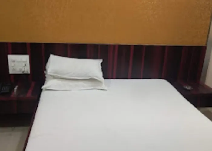 Hotel Yashraj Inn Beed
