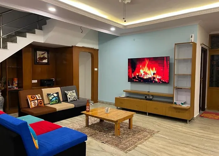 Bonjour Travellers Hostel