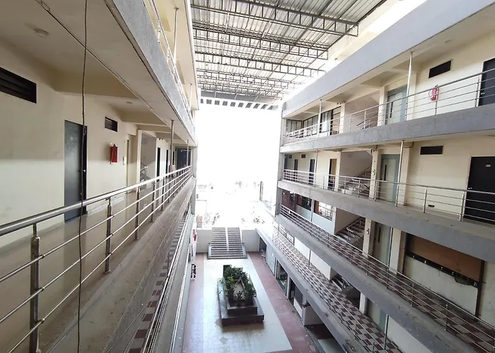Hotel Vraj