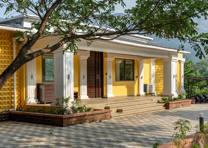 Saffronstays Zokaa - 3Br European-Style Villa With Pool, Den & Open-Sky Shower Near Imagicaa & Pali