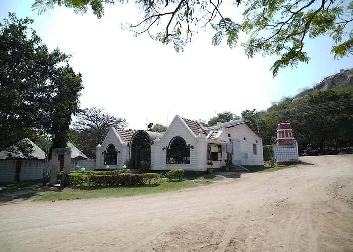 Kishkinda Heritage Resort