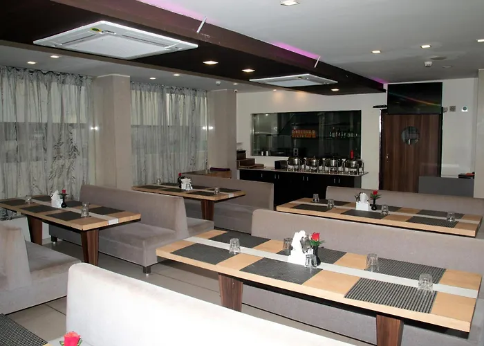 Veronica Hotel
